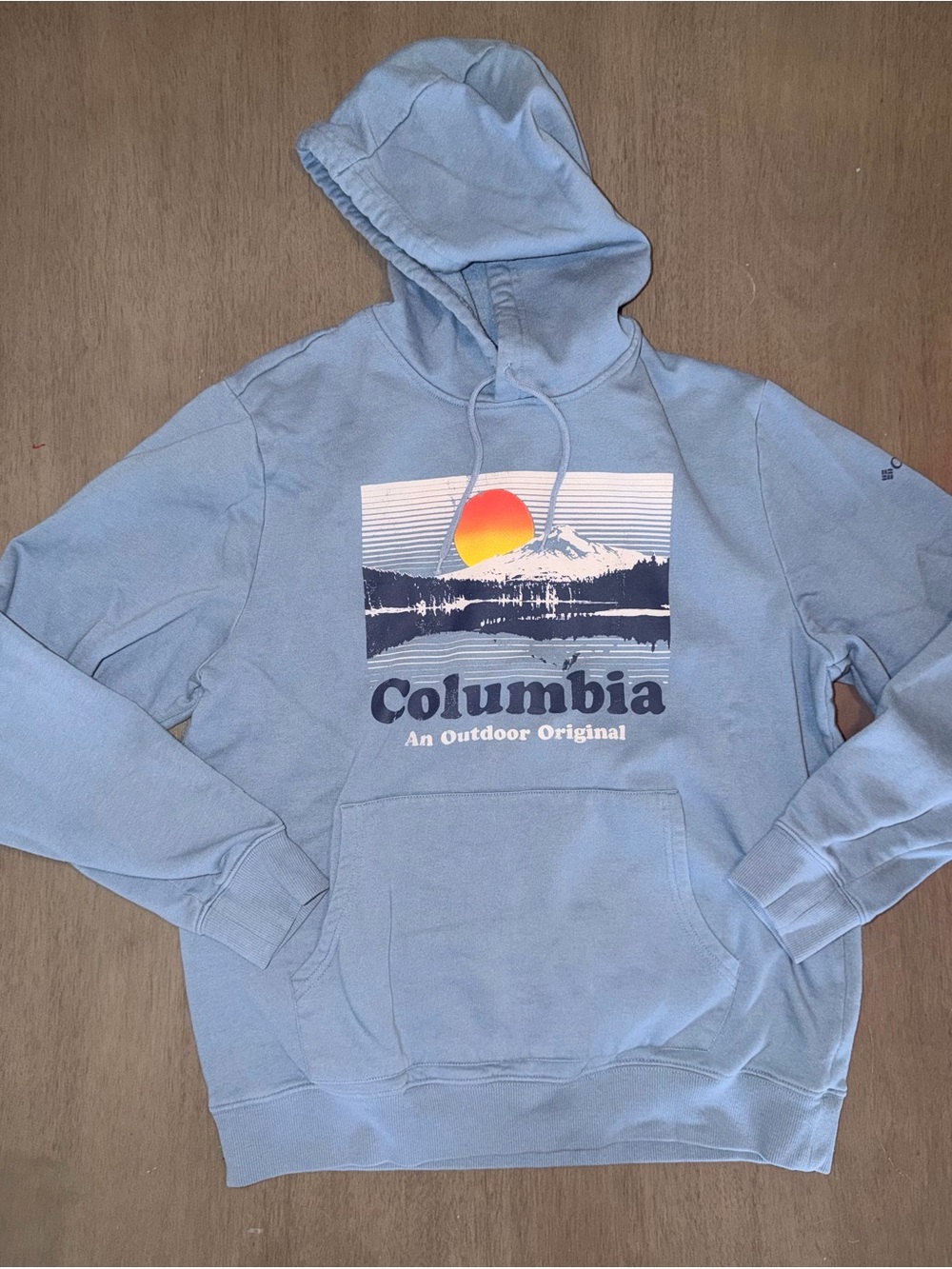 Columbia Men's Light Blue Graphic Hoodie - Outdoor Logo